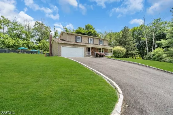 2 Angus Ln, Blairstown Twp., NJ 07825