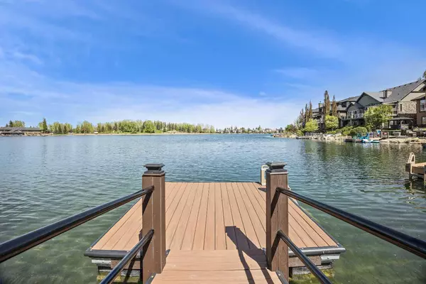 76 Chaparral CV Southeast, Calgary, AB T2X 3L2