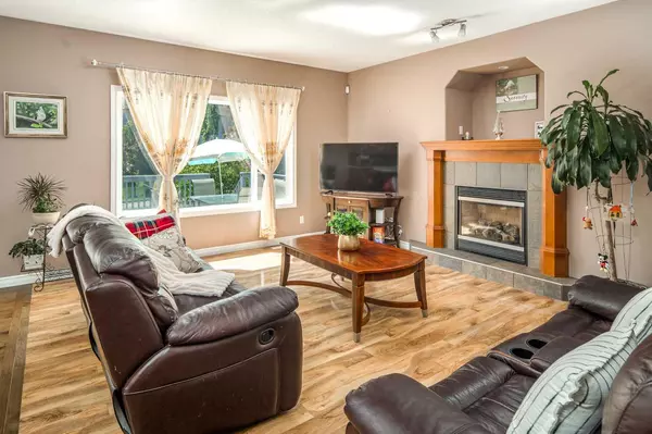 Calgary, AB T2Y 4R7,140 Everhollow WAY SW