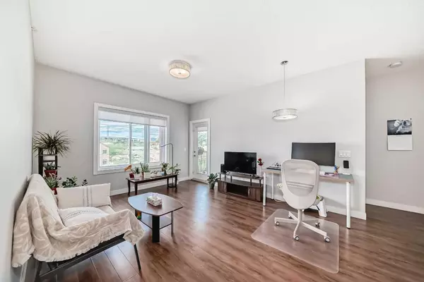 Calgary, AB T3R 0W6,12 Sage Hill TER Northwest #311