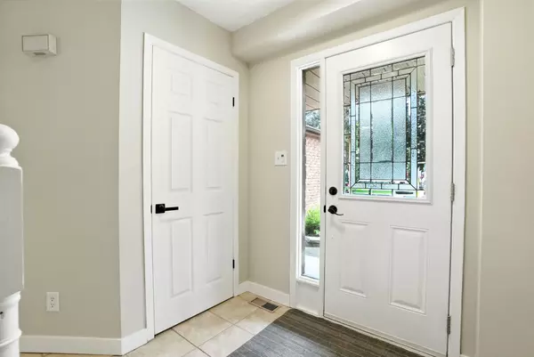 Oshawa, ON L1K 2C6,991 Greenlane CT