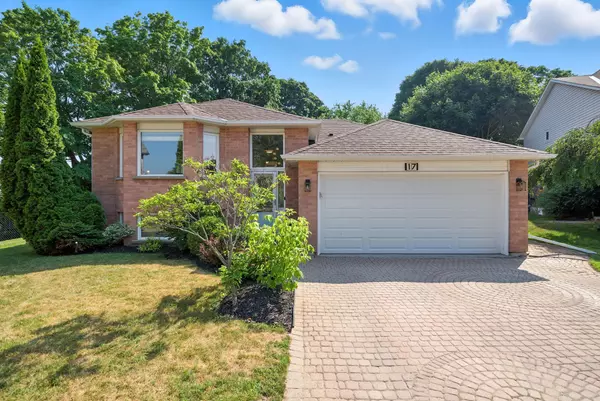 17 Farncomb CRES, Clarington, ON L1C 4L5