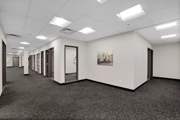 Richmond Hill, ON L4B 4K3,9033 Leslie ST W
