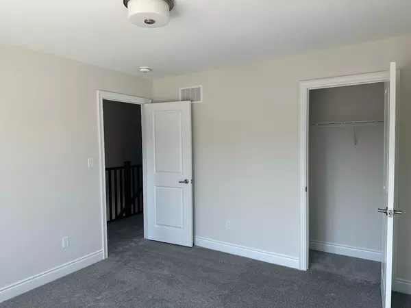 Peterborough North, ON K9H 0E7,326 Cullen TRL