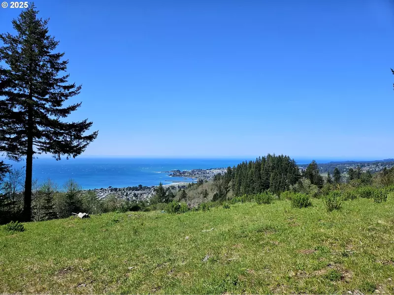 Harbor Hills Heights #308, Brookings, OR 97415