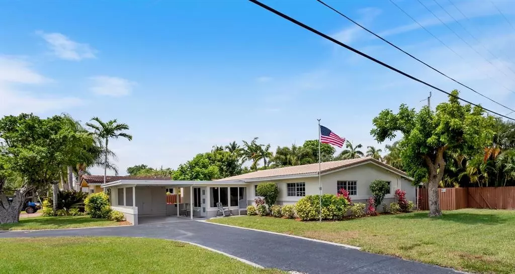 2113 NE 29th Ct, Fort Lauderdale, FL 33306
