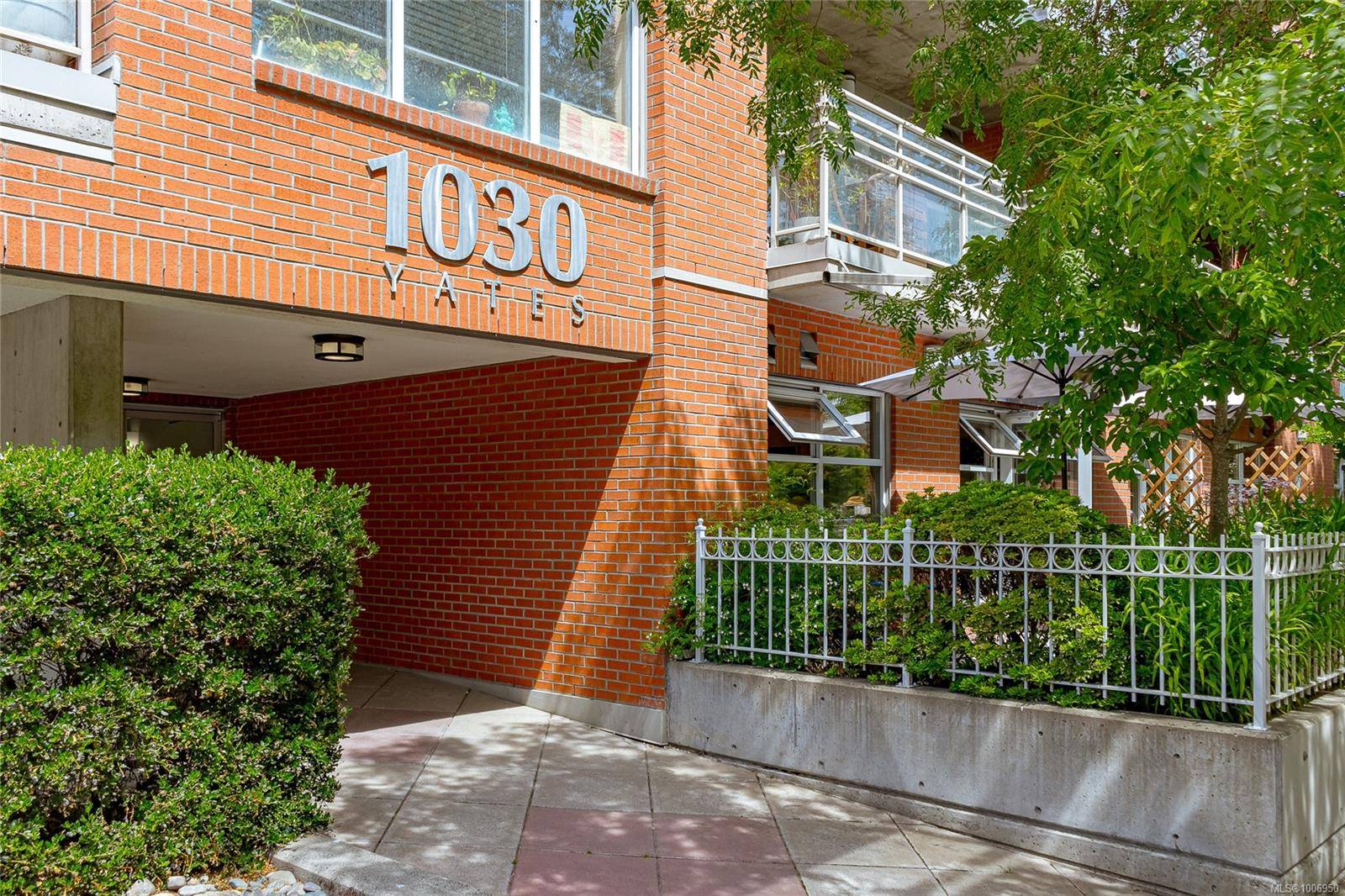 Victoria, BC V8V 5A7,1030 Yates St #302