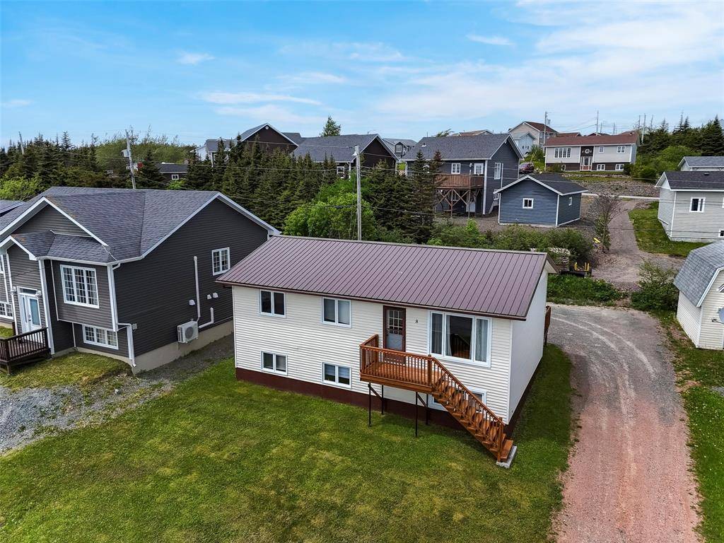 8 Harbour View Avenue, Arnold's Cove, NL A0B 1A0