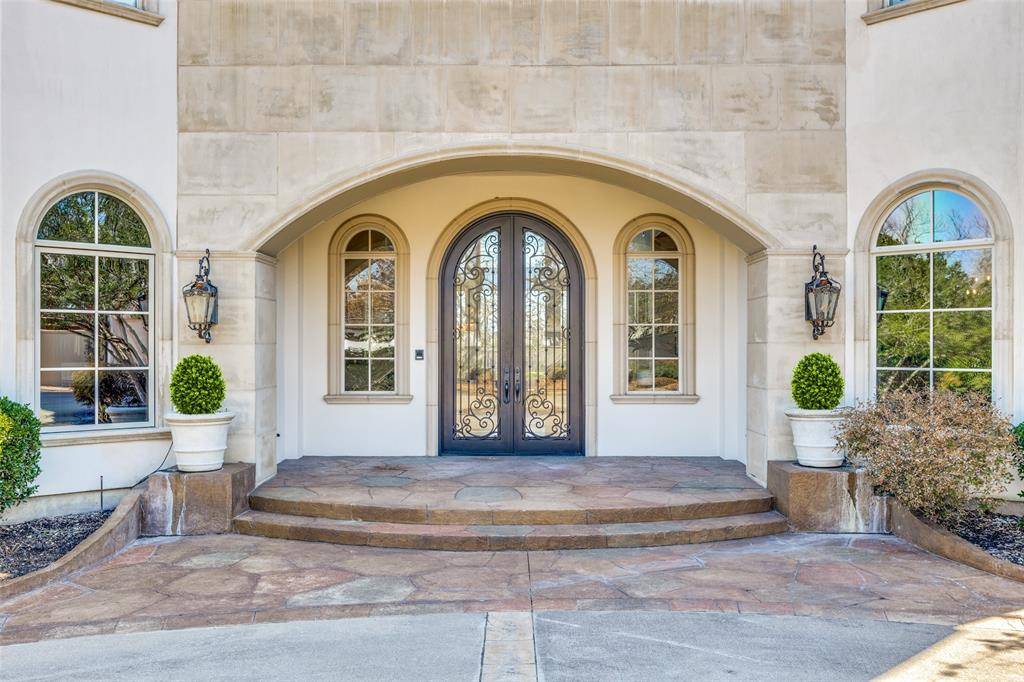Dallas, TX 75229,10750 Welch Road