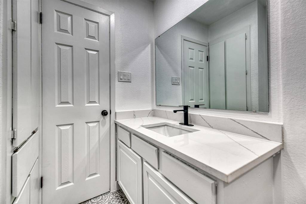 Cedar Hill, TX 75104,1225 Venus Street