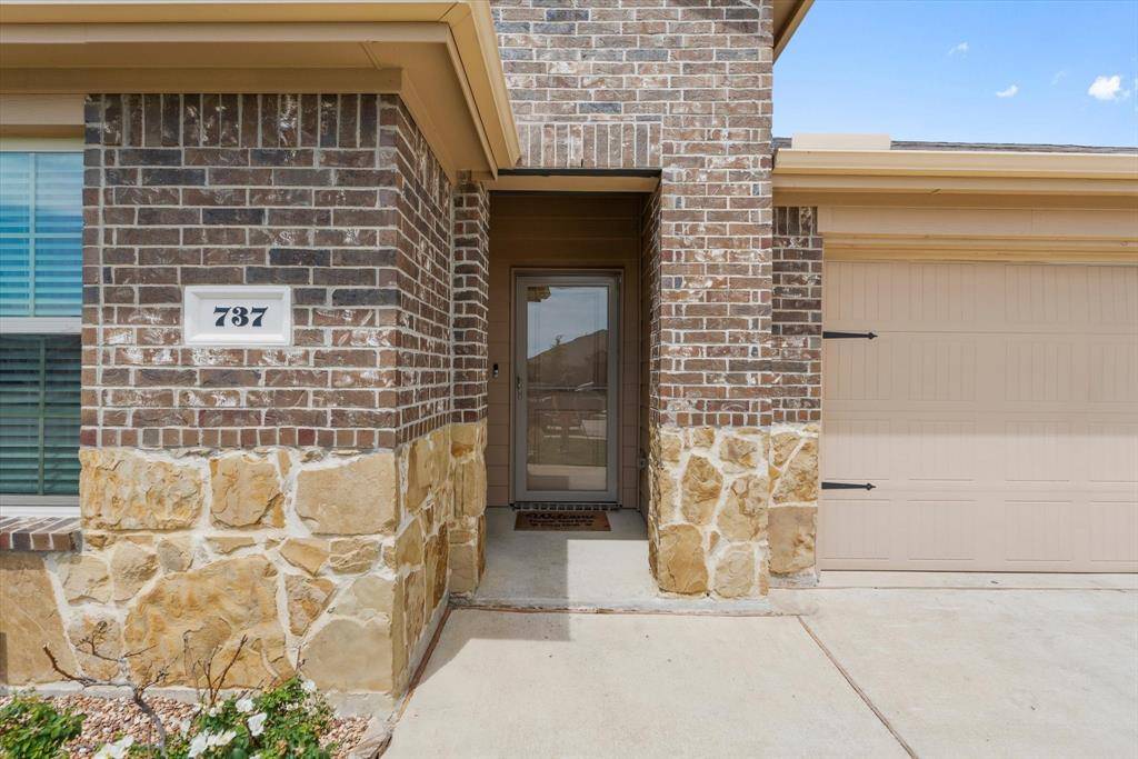 Josephine, TX 75189,737 Meadow Creek Lane