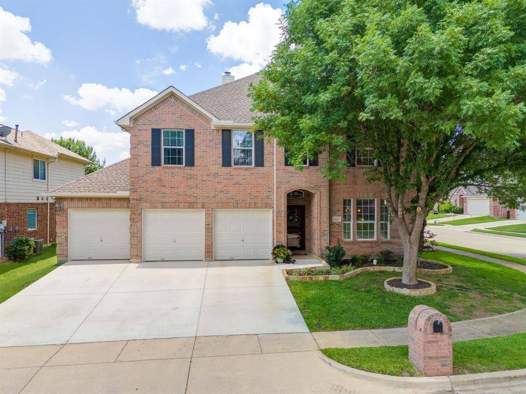 12217 Shadybrook Drive, Fort Worth, TX 76244