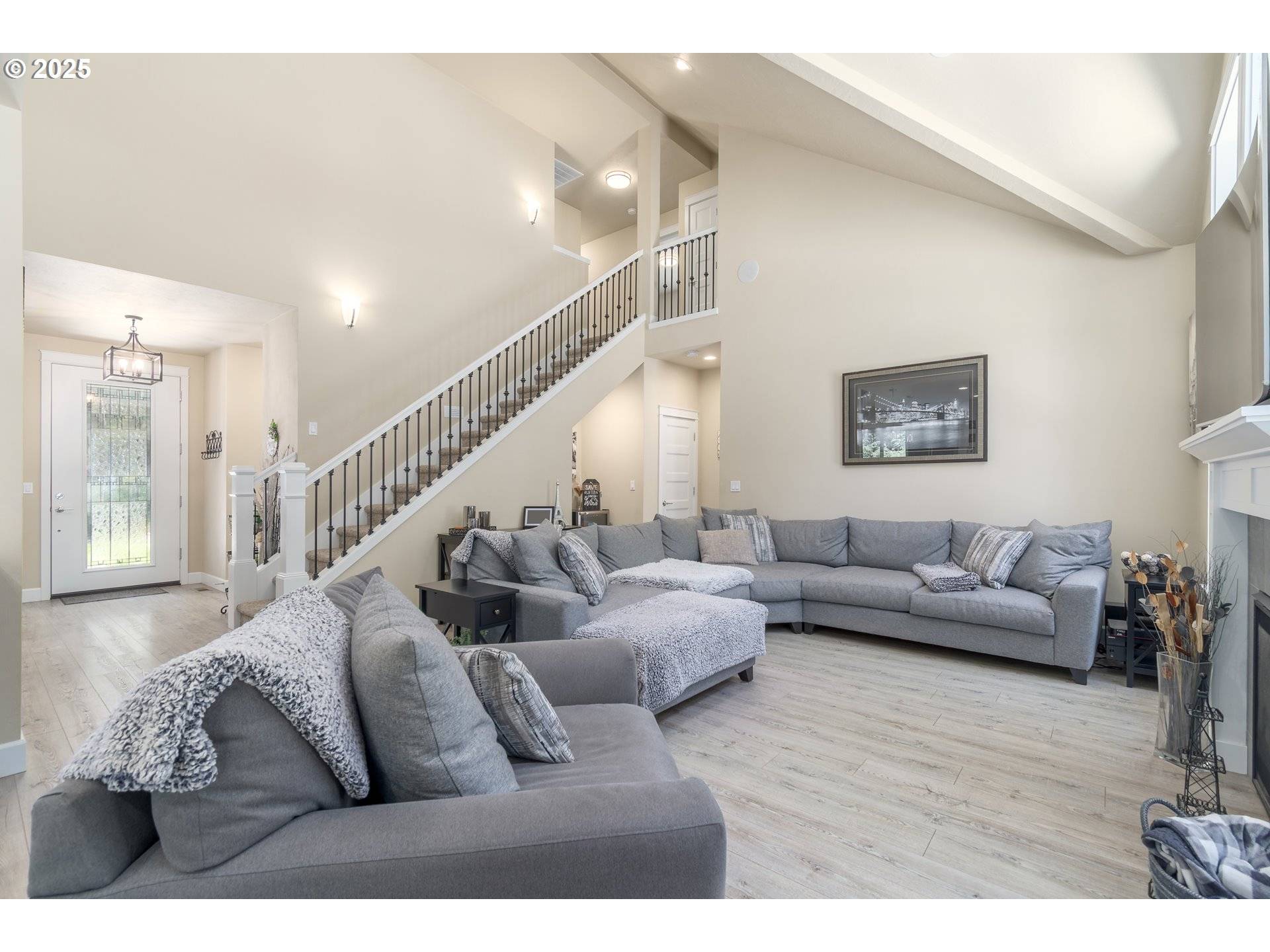 Elmira, OR 97437,24417 SAILVIEW DR