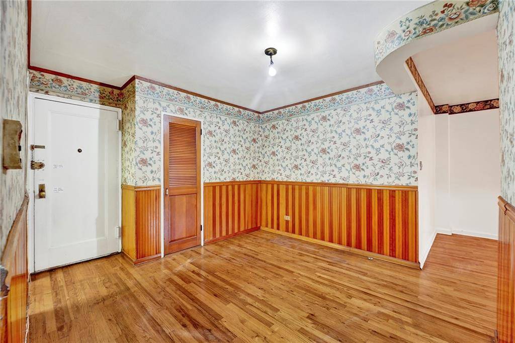 Brooklyn, NY 11235,711 Montauk CT #1J