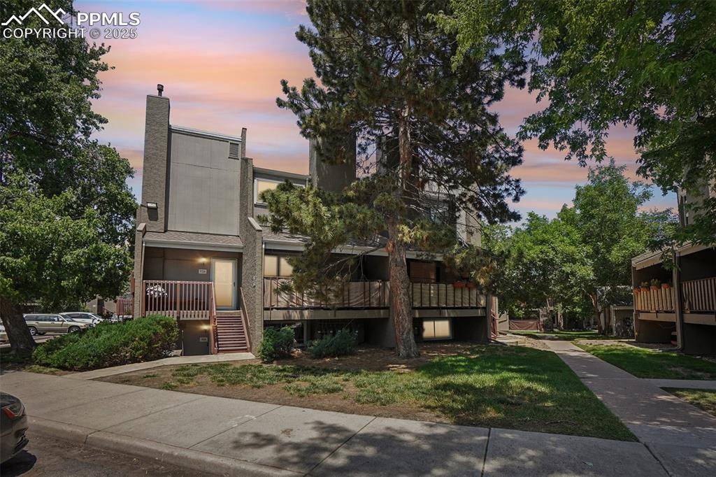 5300 E Cherry Creek DR #918, Denver, CO 80246