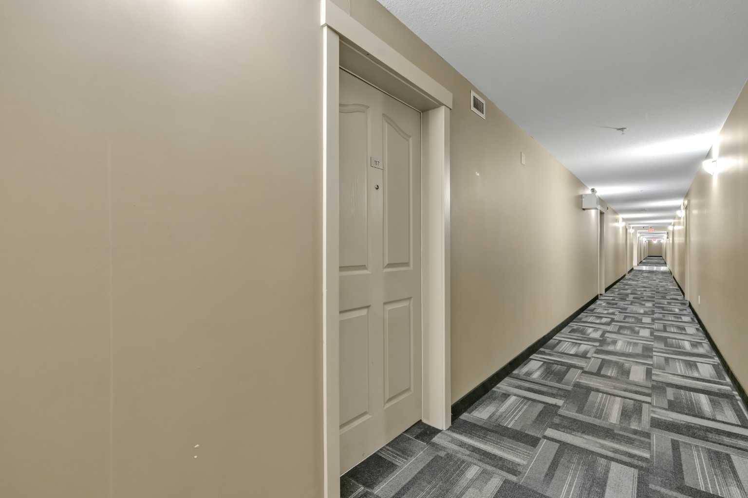 Calgary, AB T3J 0N6,7130 80 AVE NE #117