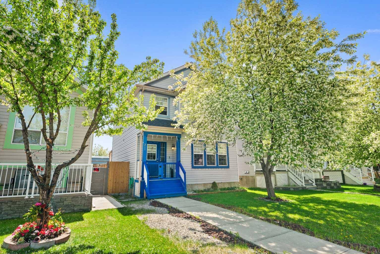 211 Bridlewood AVE Southwest, Calgary, AB T2Y 4L2