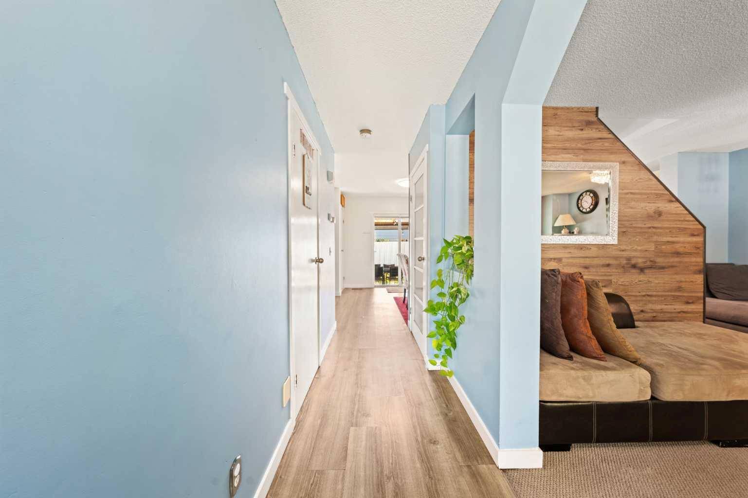 Calgary, AB T2Y 4L2,211 Bridlewood AVE Southwest