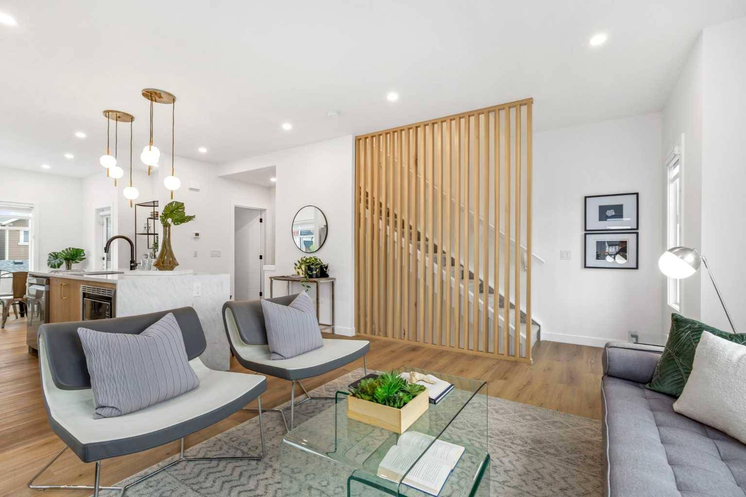 Calgary, AB T3M 3W9,903 Mahogany BLVD Southeast #91