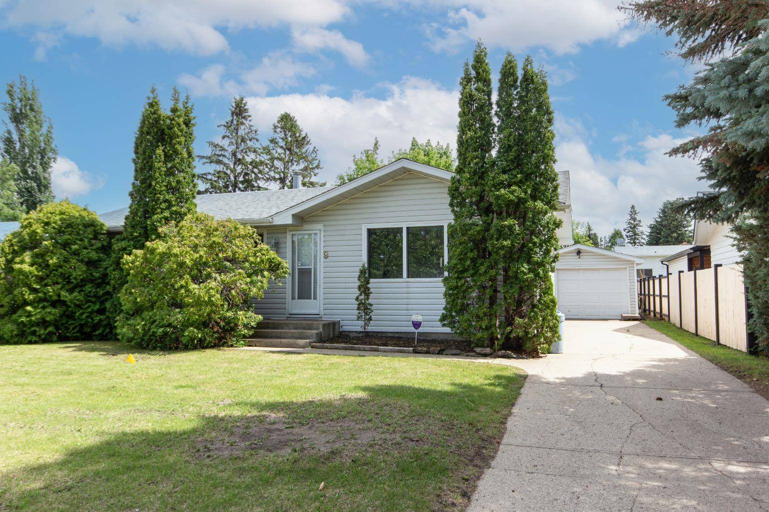 Red Deer, AB T4N 0B1,9 Spencer ST