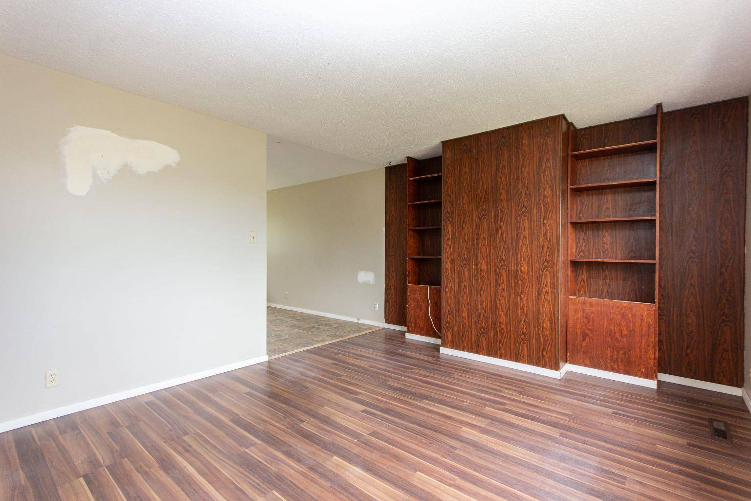 Red Deer, AB T4N 0B1,9 Spencer ST