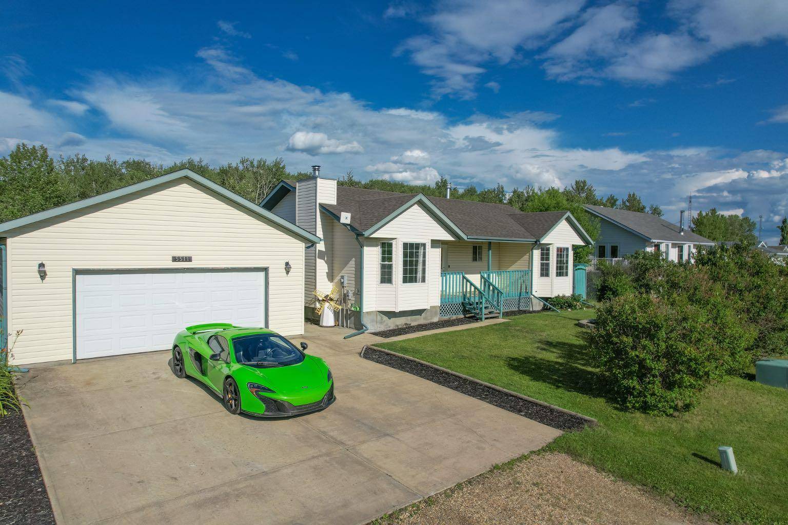 5511 52nd ST, Bashaw, AB T0B 0H0