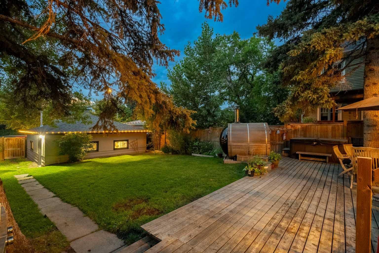 Calgary, AB T2T 3S8,3637 13A ST SW