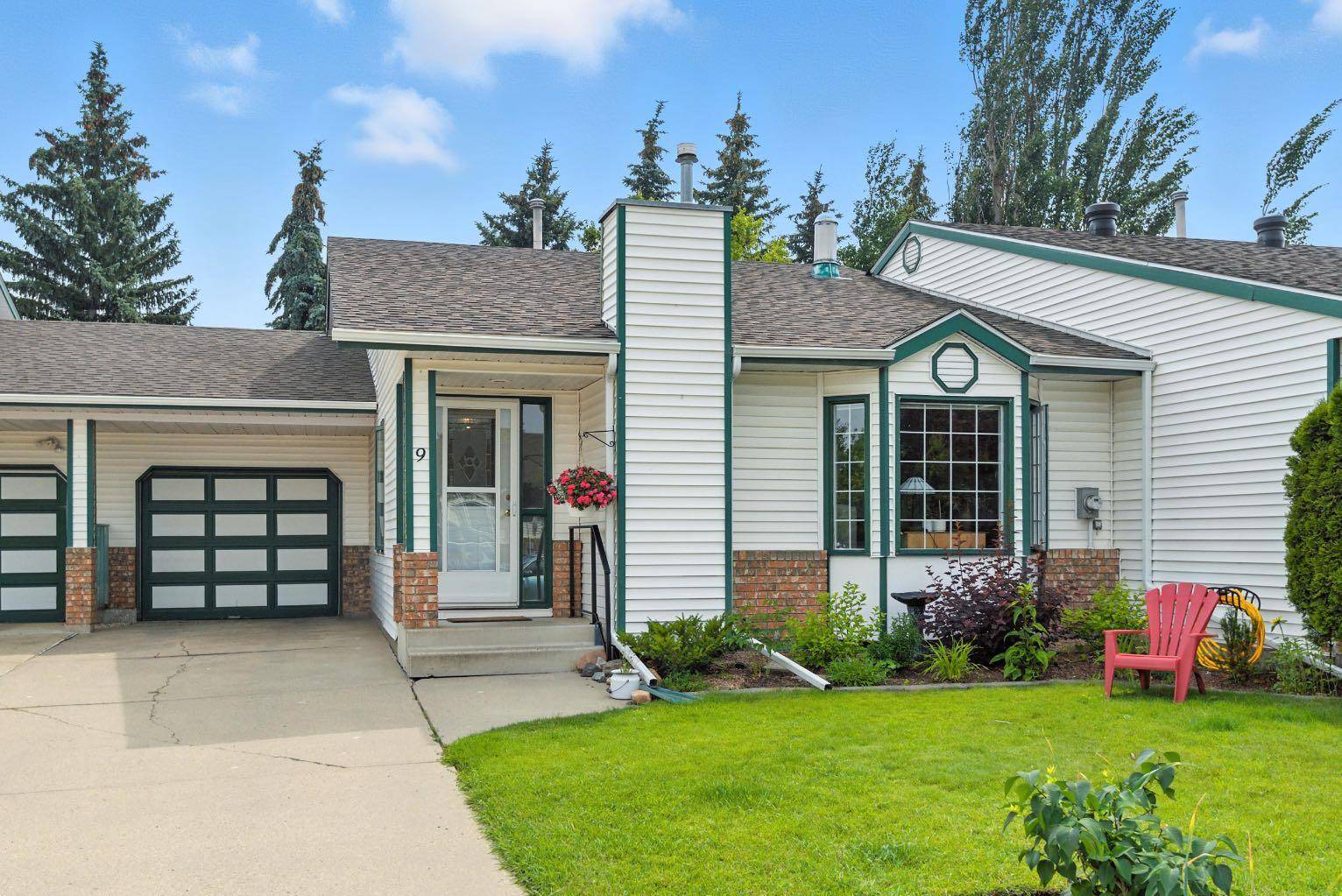 9 Rutherford PL, Red Deer, AB T4P 3L1