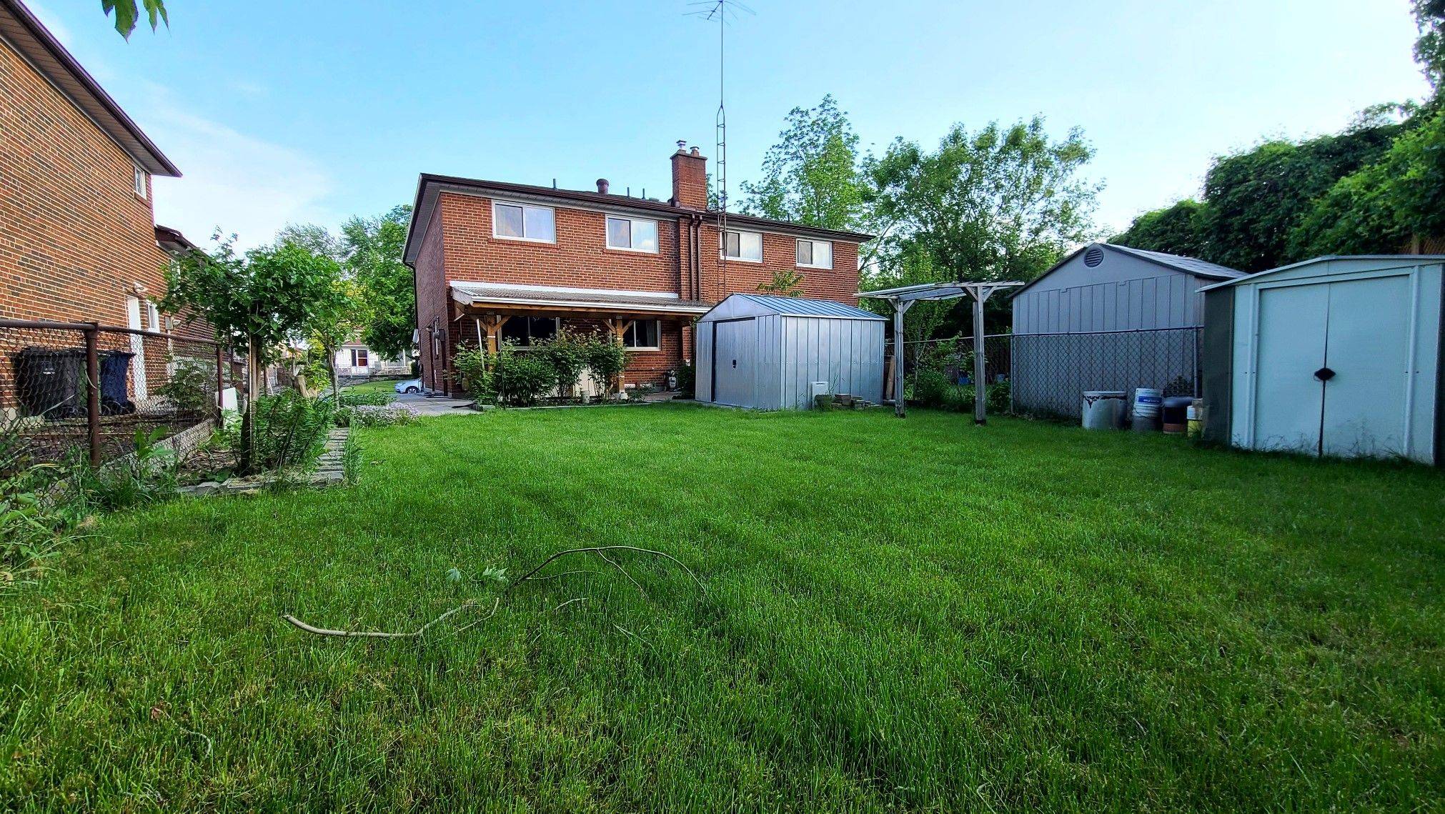 Toronto C15, ON M2J 3M6,10 Painswick CRES