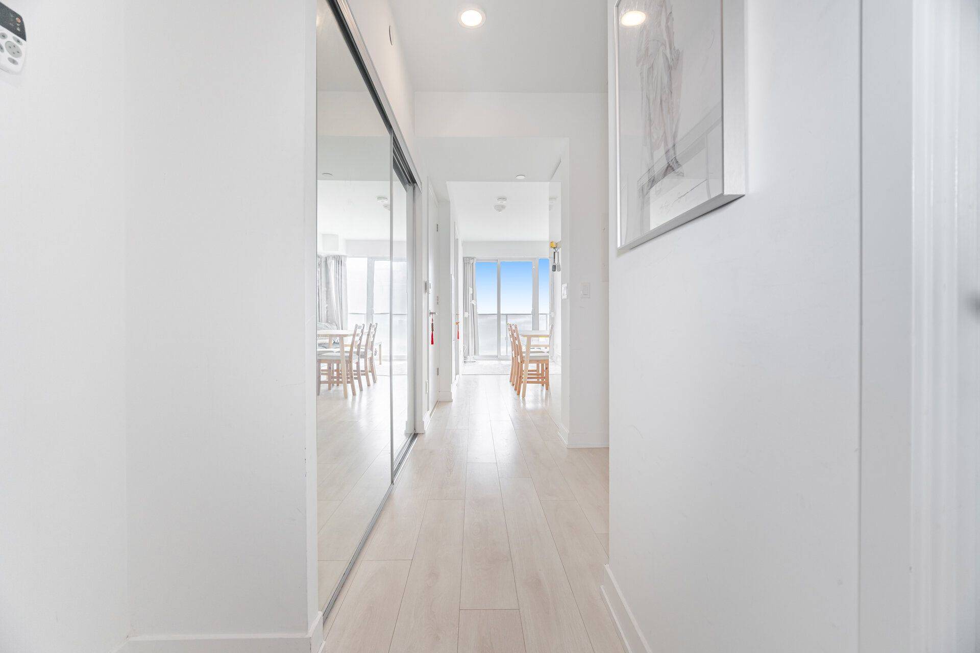 Toronto C08, ON M4Y 1Y4,501 Yonge ST #4913