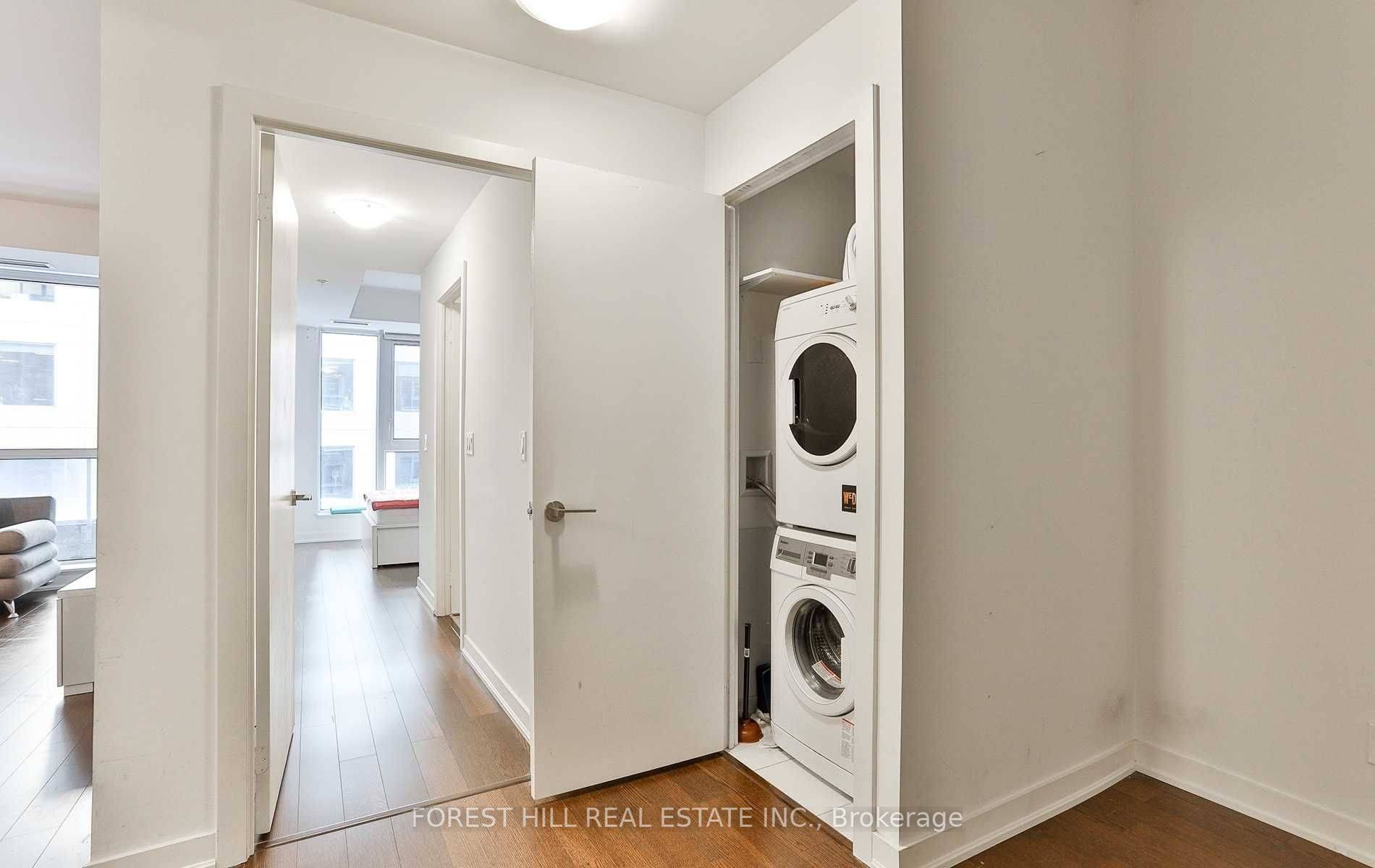 Toronto C01, ON M5V 0H4,199 Richmond ST W #318