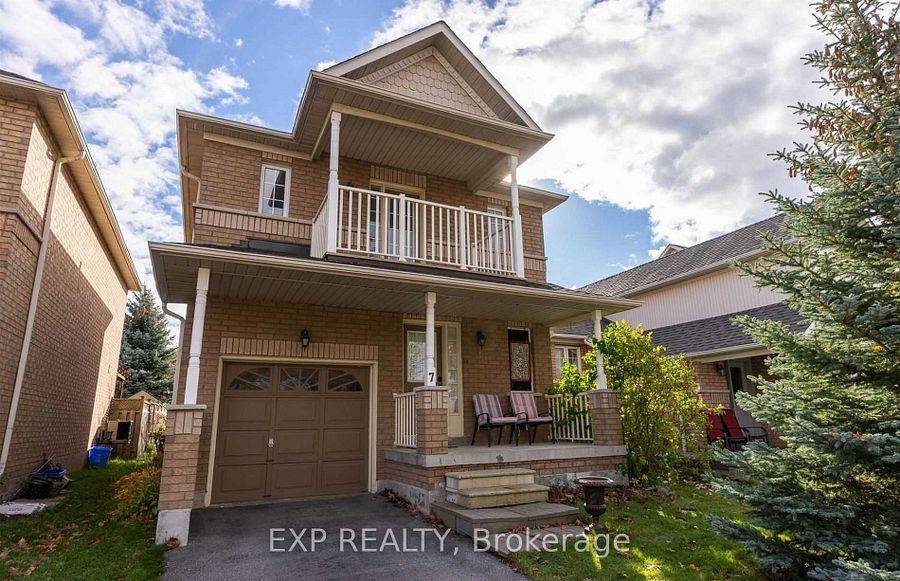 7 Portage TRL, Whitby, ON L1N 9R4