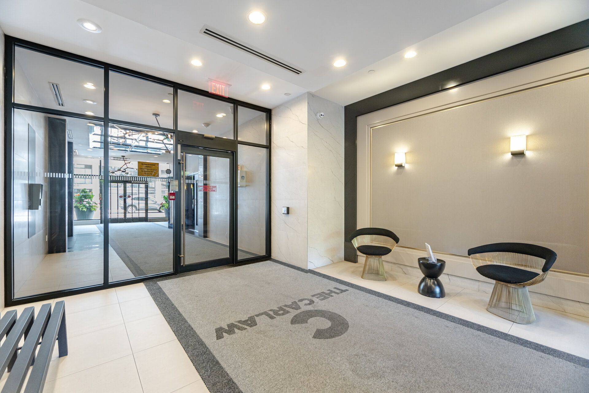 Toronto E01, ON M4M 0C5,1190 Dundas ST #527