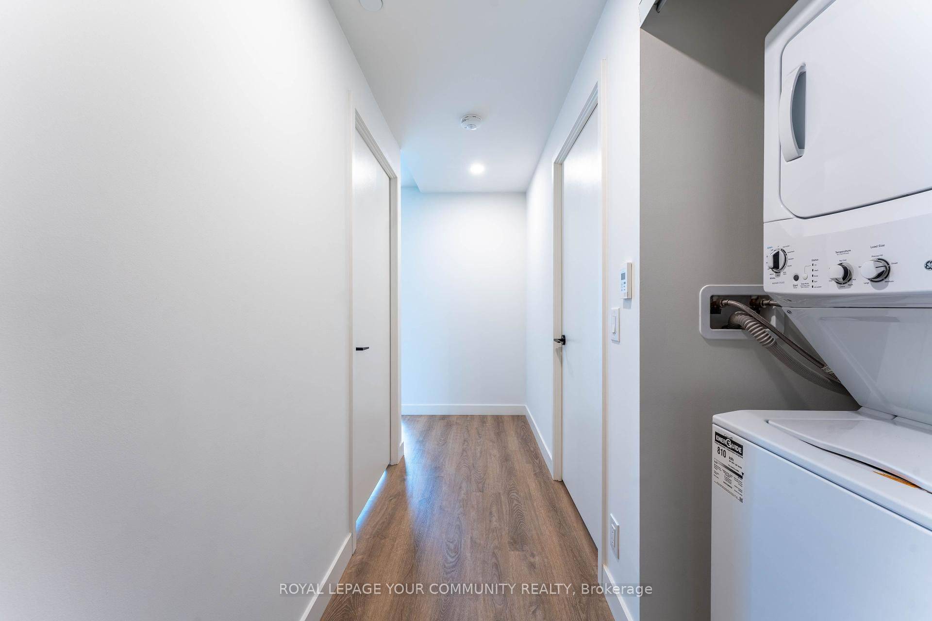Toronto E02, ON M4L 0B7,1050 Eastern AVE E #317
