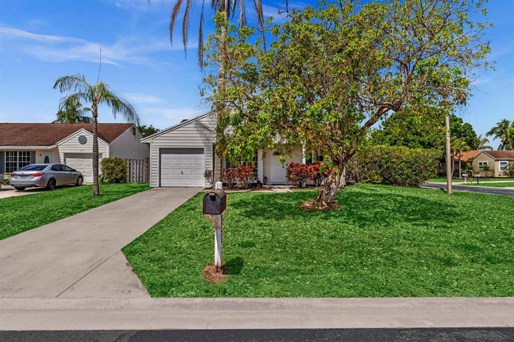 Boynton Beach, FL 33472,8727 Spring Valley Dr