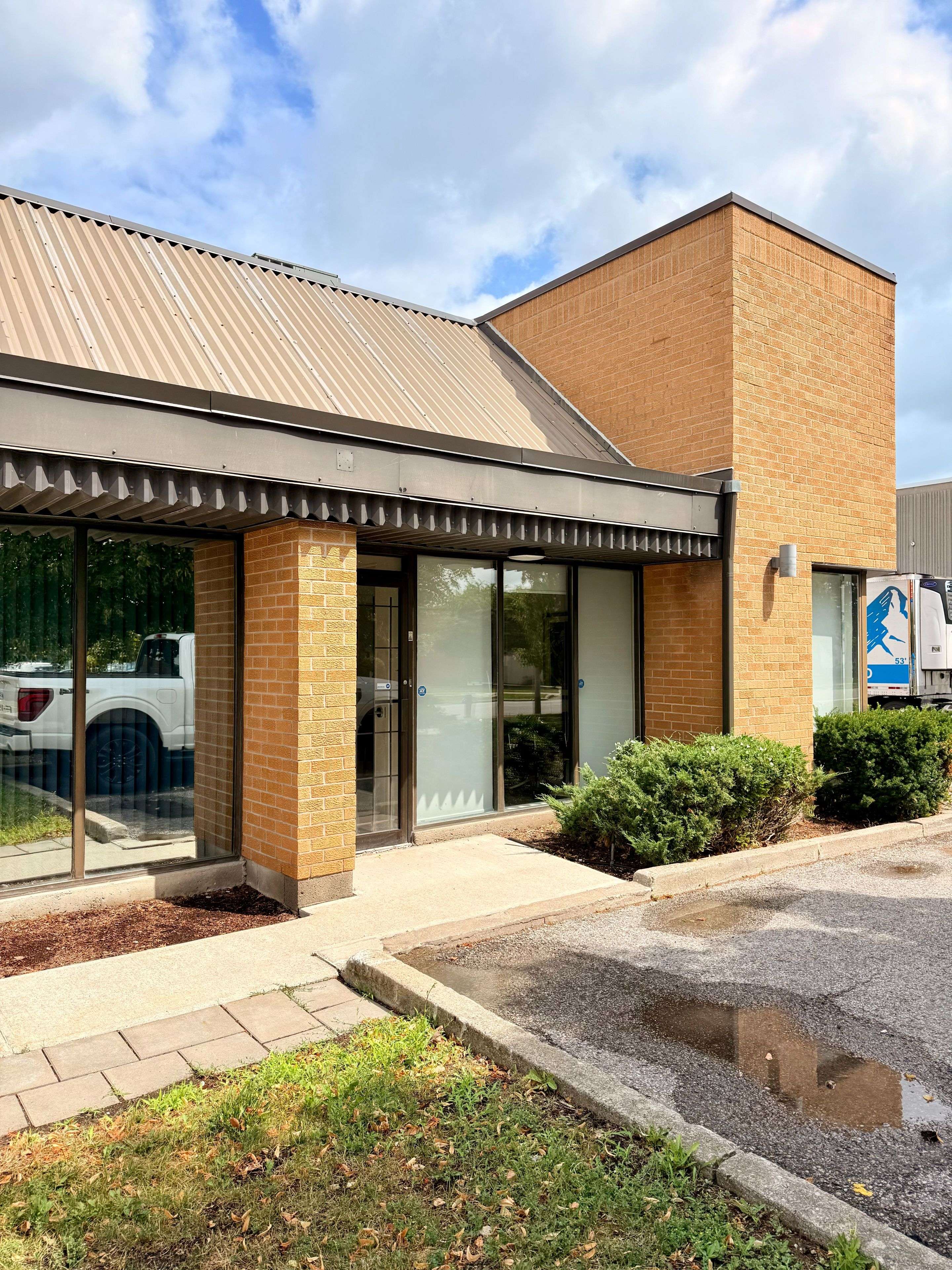 Richmond Hill, ON L4B 1H2,95 West Beaver Creek RD #21
