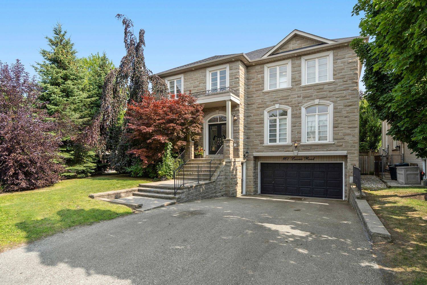 161 Lawrie RD, Vaughan, ON L4J 8N6