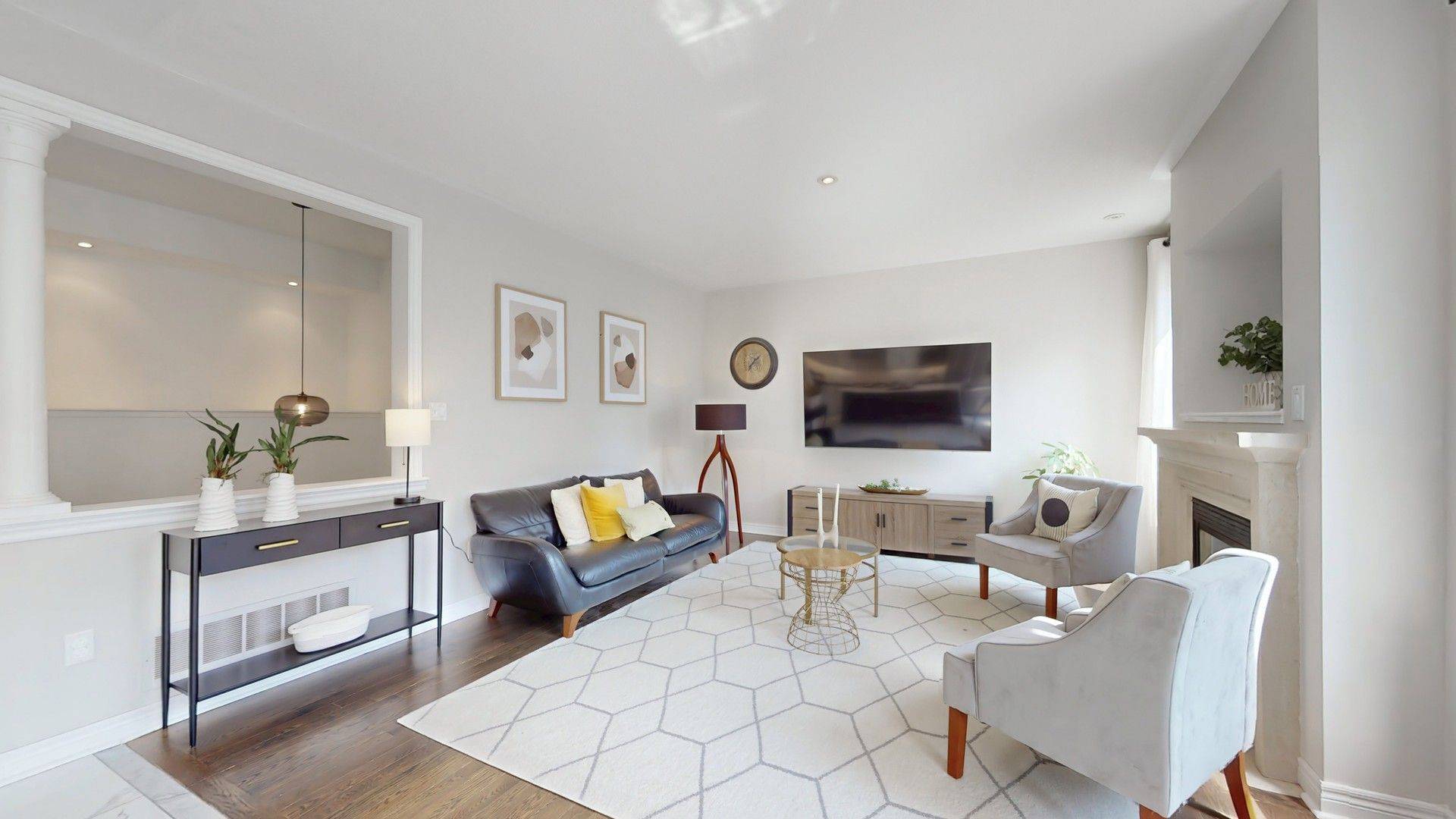30 Hoppington AVE, Whitchurch-stouffville, ON L4A 0K7