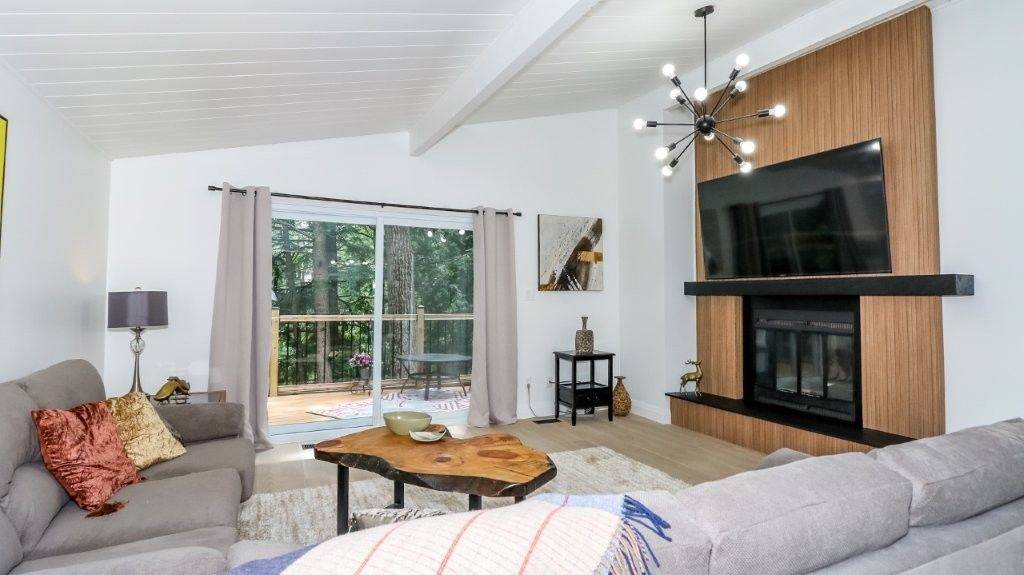 Ramara, ON L0K 2B0,7459 Island CRES