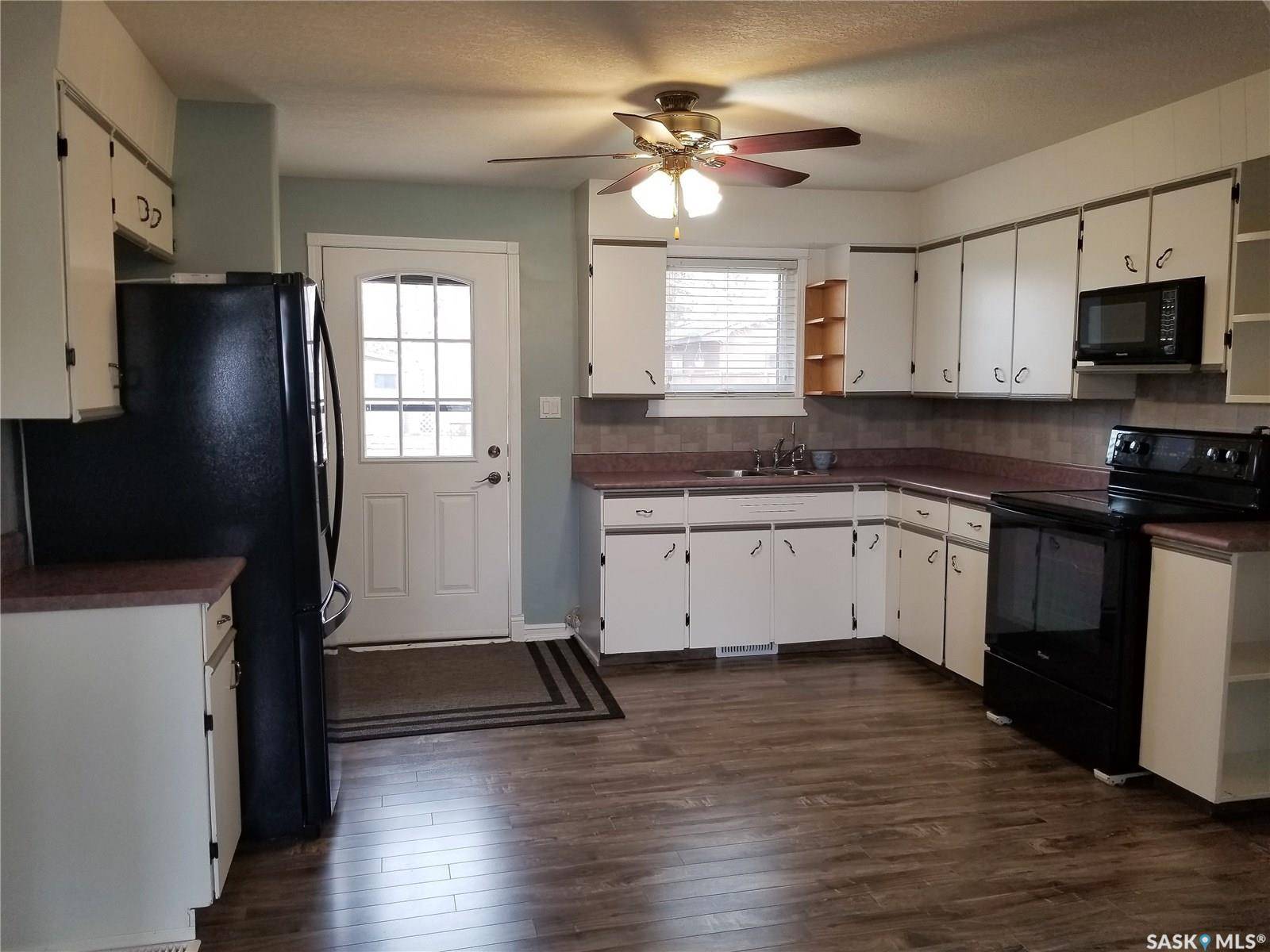 Mclean, SK S0G 3E0,105 Lillis AVENUE