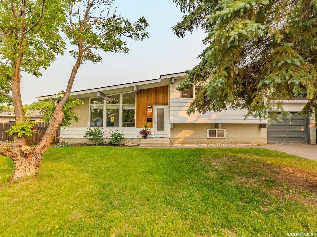 Saskatoon, SK S7H 4C2,246 Anderson CRESCENT