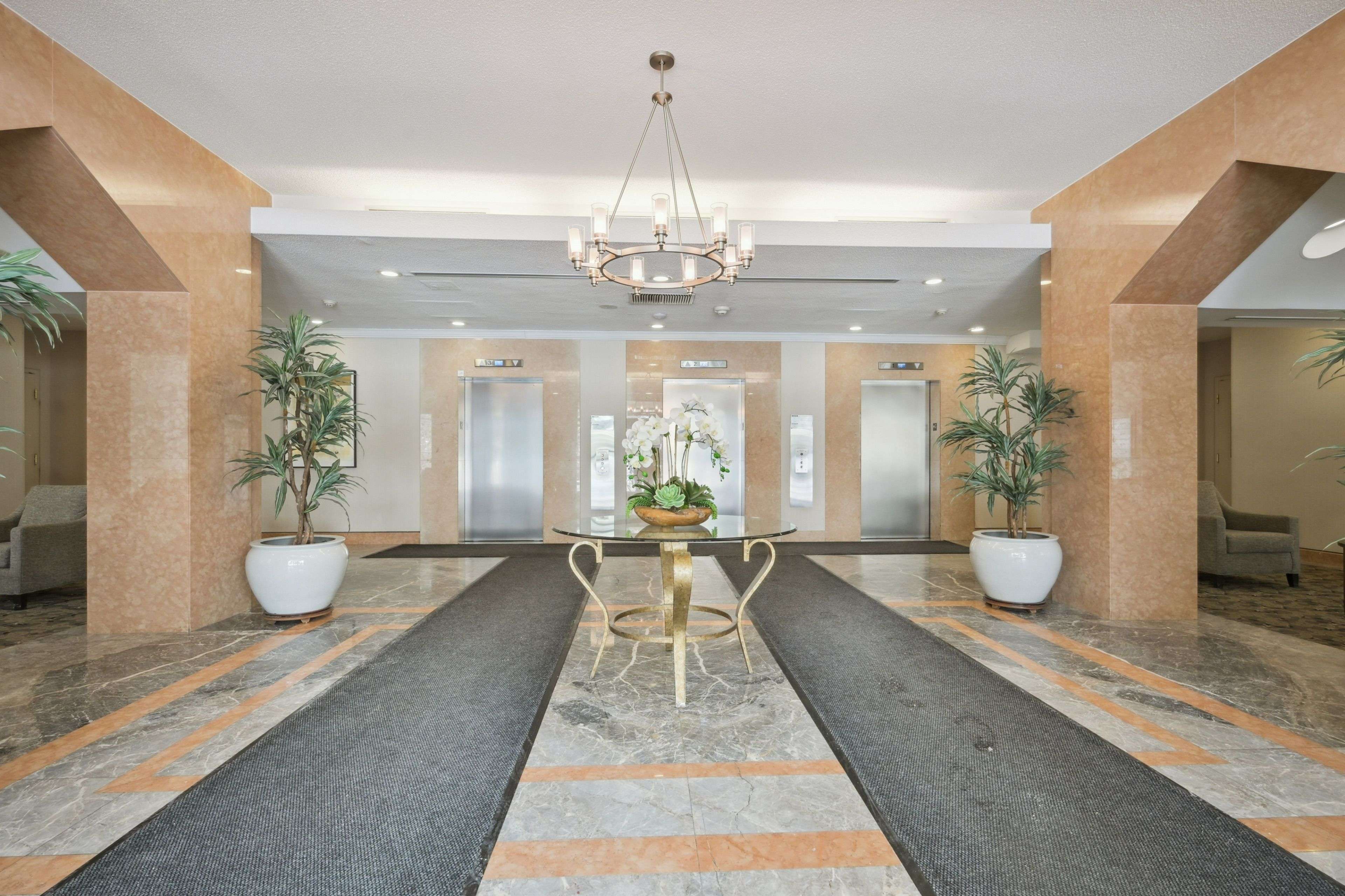 Mississauga, ON L5L 5P9,2177 Burnhamthorpe RD S #910