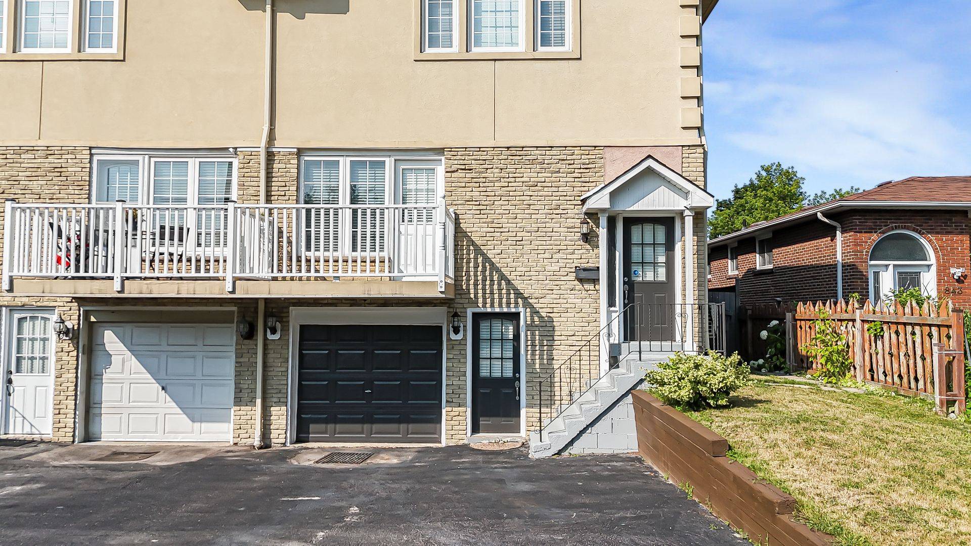 Mississauga, ON L5J 2Y1,849 Inverhouse DR