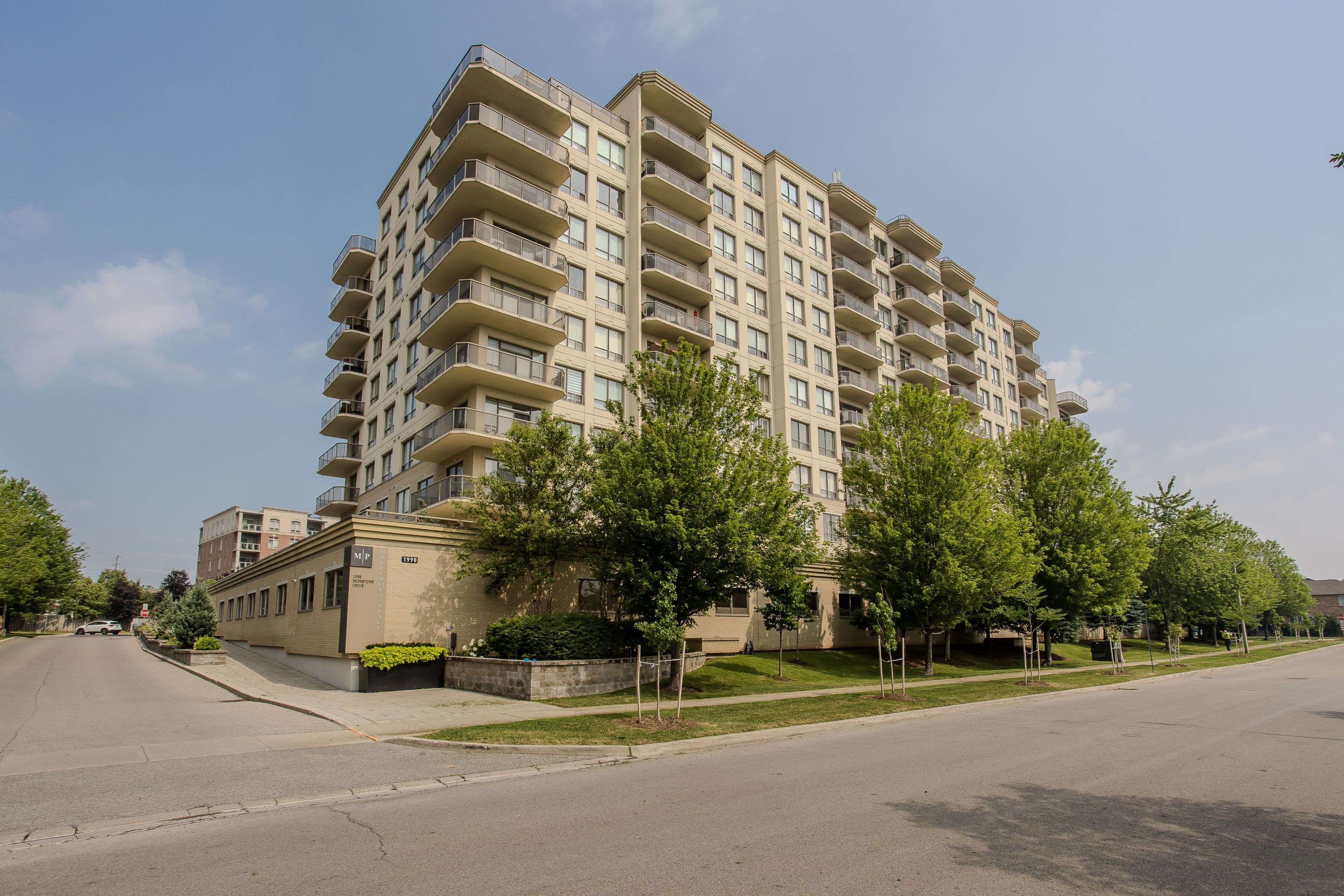 Burlington, ON L7L 7P7,1998 Ironstone DR #410