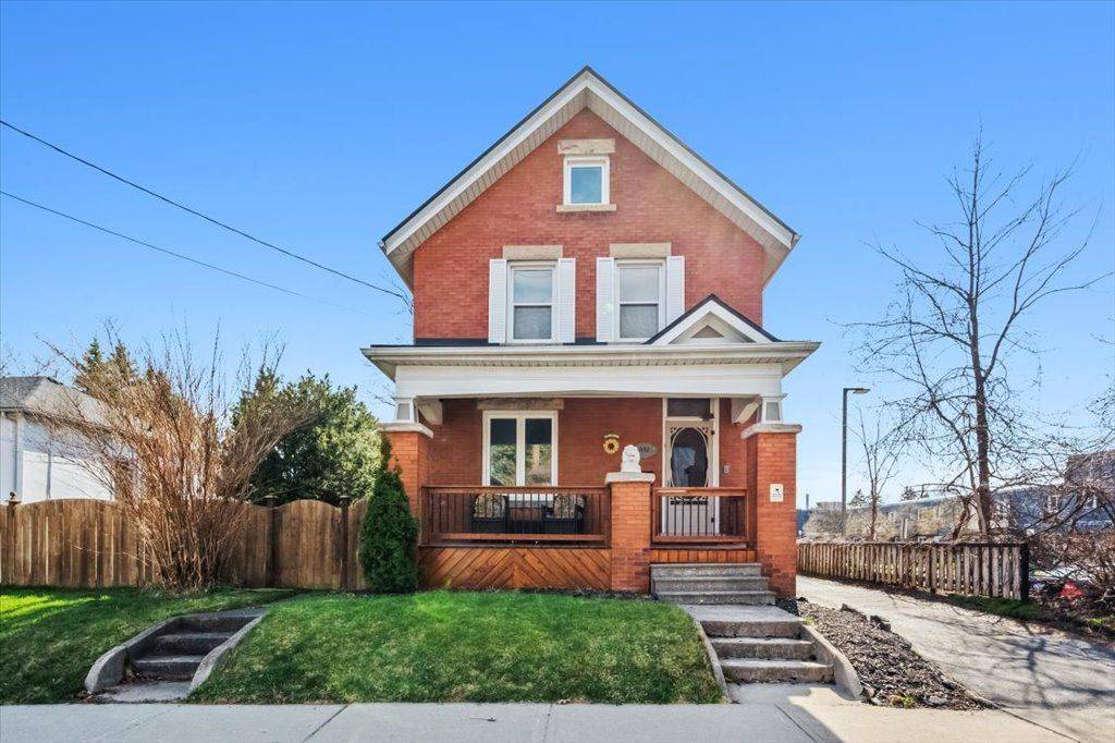 Guelph, ON N1H 3Y2,572 Woolwich ST