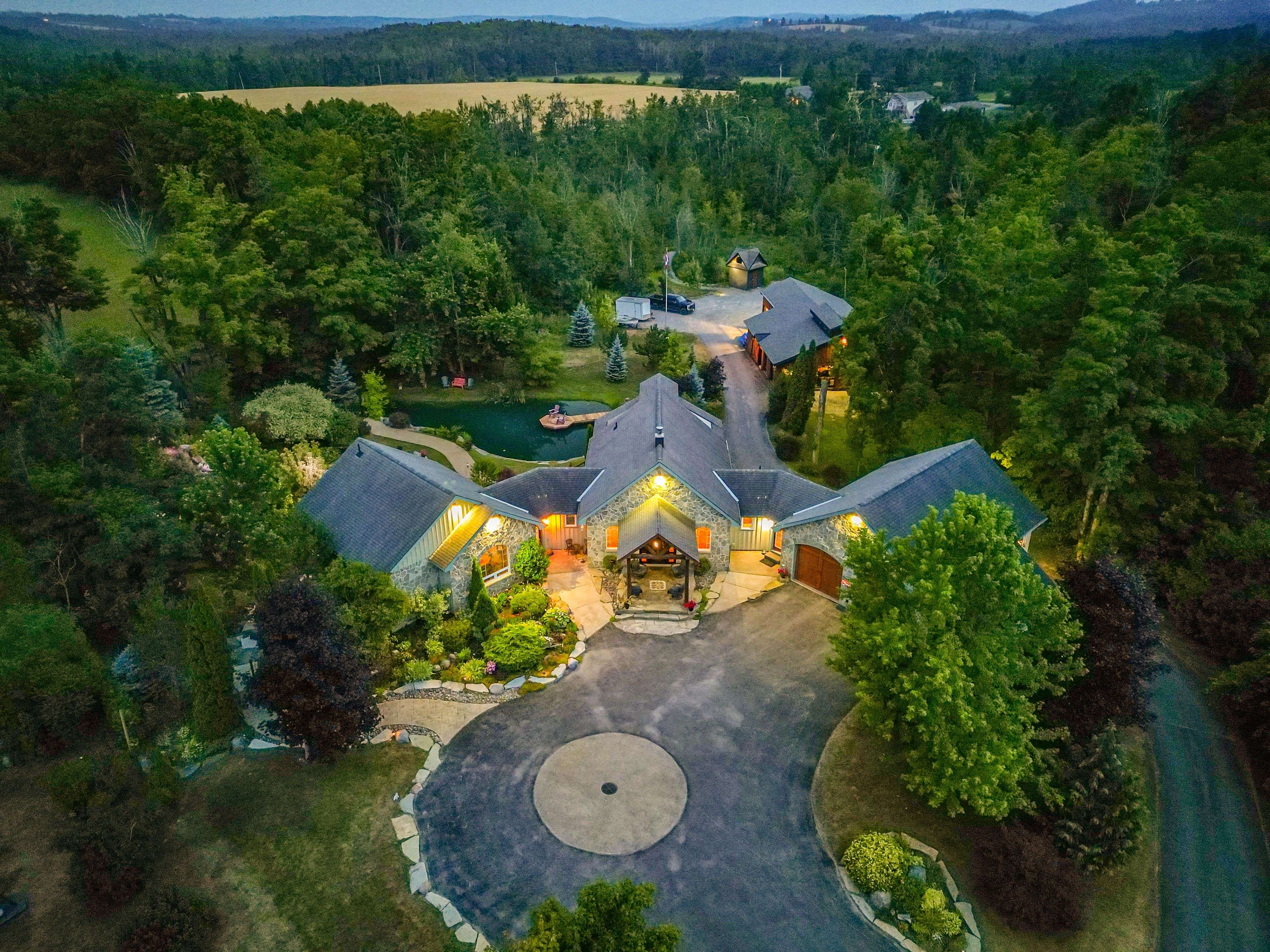 15 Trillium CT, Kawartha Lakes, ON K0L 2W0