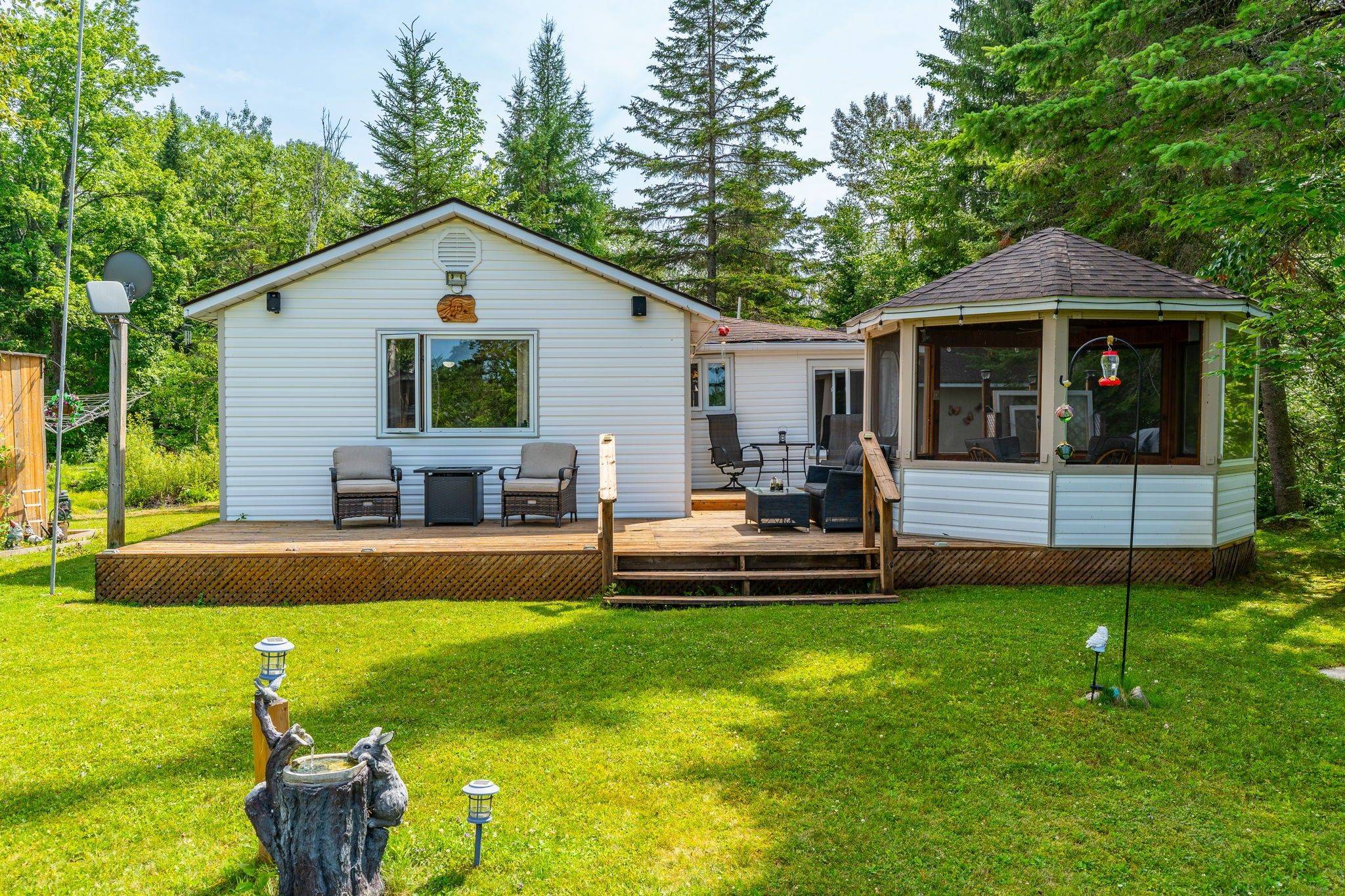 1139 Canuck TRL, Minden Hills, ON K0M 2A1