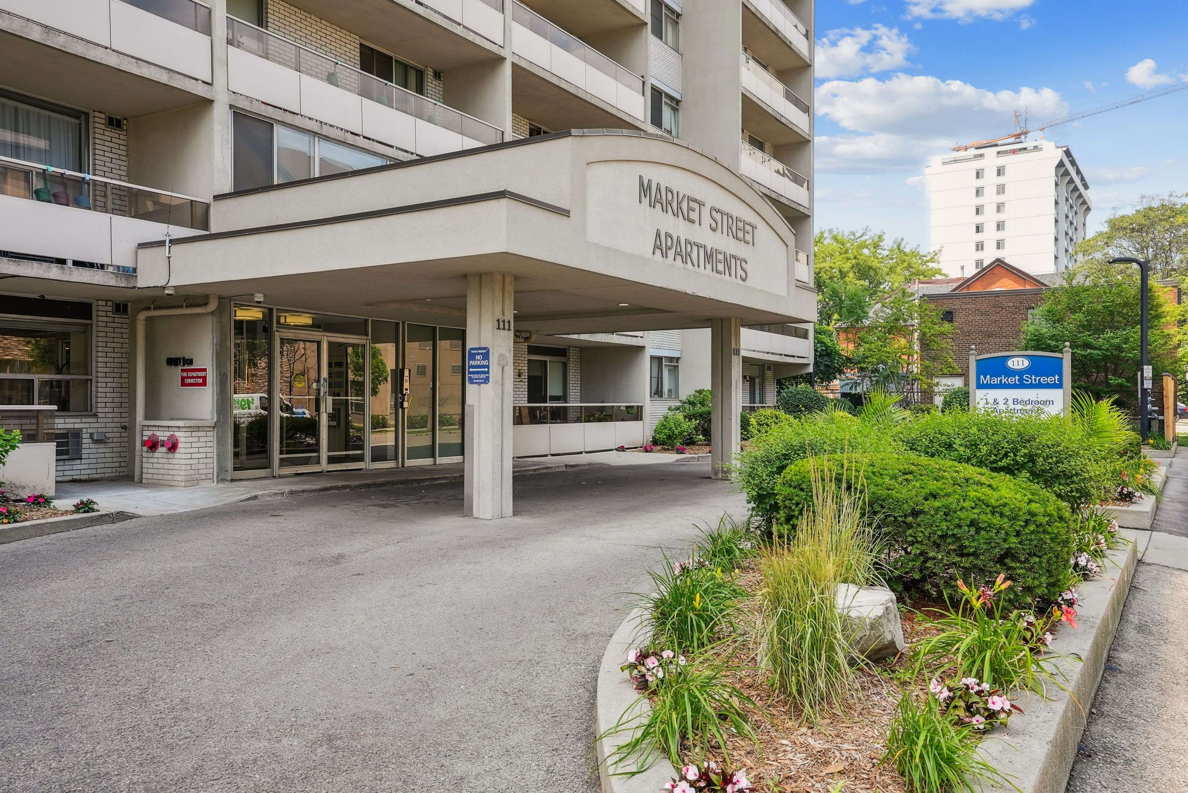 Hamilton, ON L8R 3K2,111 Market ST #405