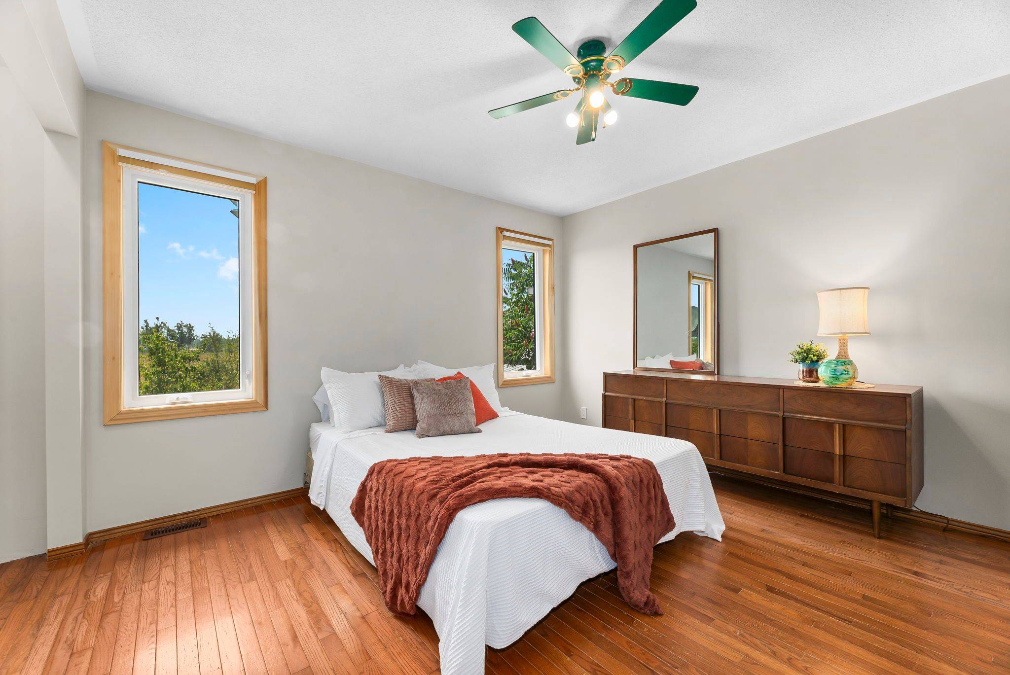 Kawartha Lakes, ON K9V 4R1,550 Angeline ST N