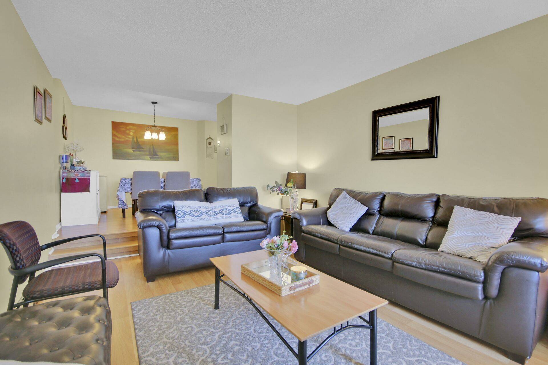 Britannia - Lincoln Heights And Area, ON K2B 8G5,415 Greenview AVE #301
